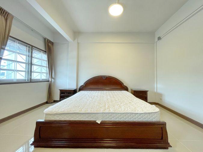 picture Hk0668, Townhouse for rent 3 Br., Sutthisan-Inthamara. - 11/14