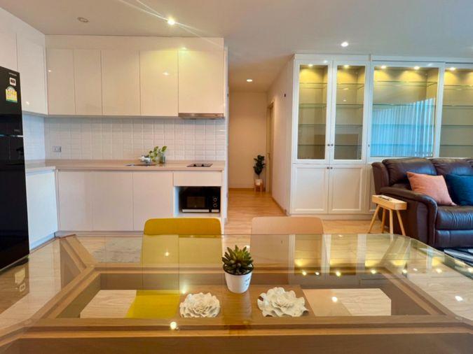 picture Urgent Sale 📍 Rhythm Sukhumvit 42 📍 2 bedrooms, 2 bathrooms, next to Ekkamai BTS station. - 6/8