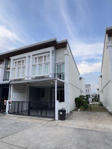 รูป ให้เช่าทาวน์โฮมหลังริม โครงการ golden town สุขุมวิท-btsแบริ่ง เลี้ยงสัตว์ได้ รับผู้เช่าต่างชาติ (TH6903) - รูปที่ 1/7