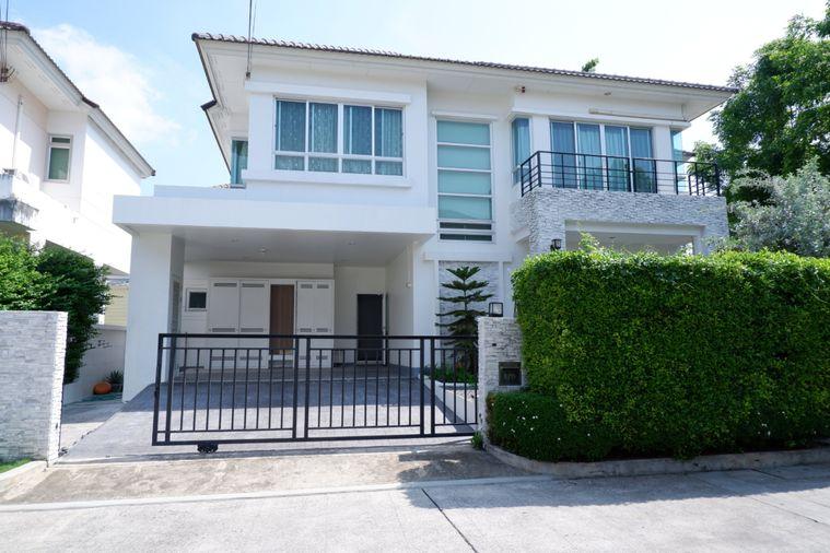 picture For Rent Detached house Bangkok Boulevard Rama9 Srinakarin  - 1/19