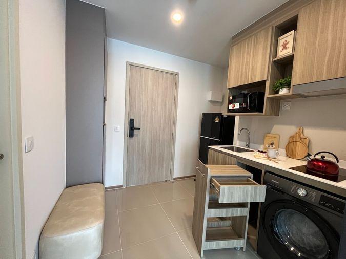 รูป ปล่อยเช่า ไลฟ์ พระราม 4 - อโศก ห้องใหม่ยังไม่เคยปล่อยเช่า แพ็คกระเป๋าเข้าอยู่ได้เลย เฟอร์นิเจอร์ครบ - รูปที่ 9/13