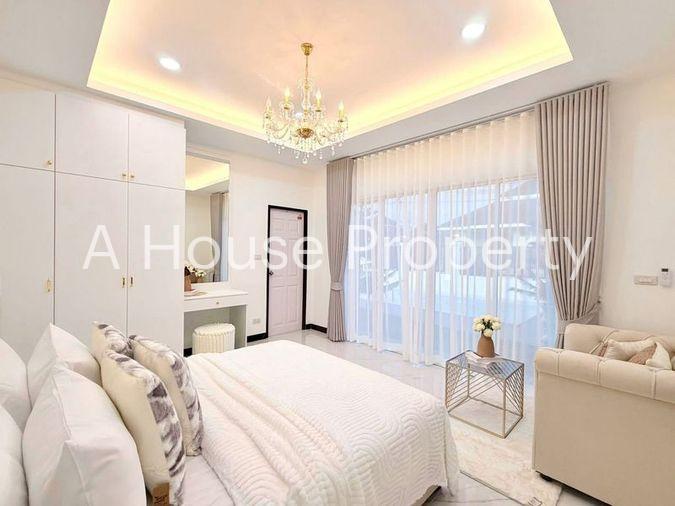picture Beautiful house in Pattaya, Chokchai Village 10. Spacious area, fully functional, move in Ready - 11/12