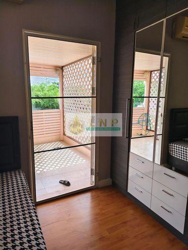 รูป 🏠 ให้เช่าบ้าน : Baan Narawan Pattanakarn 44 (บ้านนาราวัลย์ พัฒนาการ 44) รหัสทรัพย์ | 📌LNP-H518 - รูปที่ 2/30