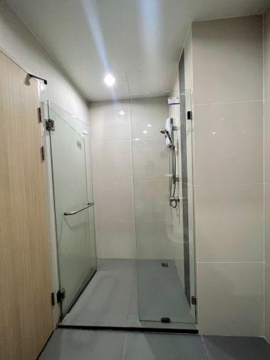 รูป 🌼🌼[เช่า] Condo Amber by Eastern Star 1Bed ชั้น 24 แต่งครบ Fully Furnished!! พร้อมอยู่ 1/7/69 สนใจ Line ID: @atfirm🌼🌼 - รูปที่ 7/10