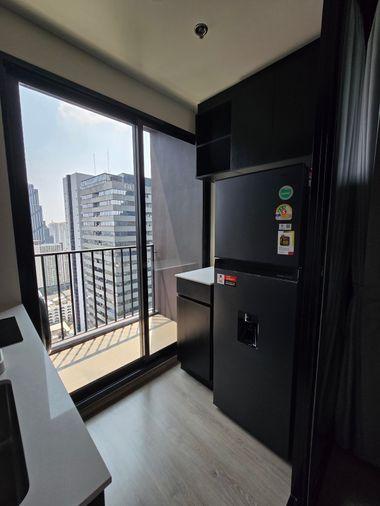 picture Ready to move in " 𝐍𝐮𝐞 𝐃𝐢𝐬𝐭𝐫𝐢𝐜𝐭 𝐑𝟗 " Floor 32 , Fully Furnished , Near : MRT-Rama 9 , G Tower - 10/13