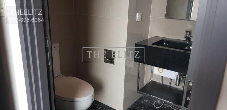 รูป ✨The Ultimate Asoke Lifestyle | Stylish Luxury Condo for Rent, Steps away from BTS & MRT Interchange✨ - รูปที่ 8/18