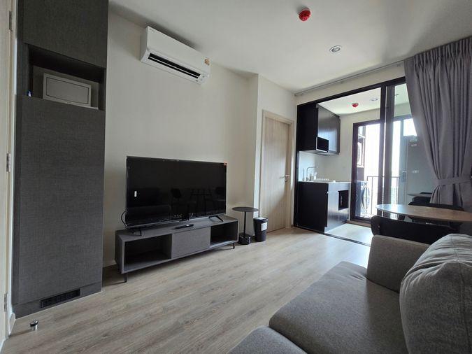 picture Ready to move in " 𝐍𝐮𝐞 𝐃𝐢𝐬𝐭𝐫𝐢𝐜𝐭 𝐑𝟗 " Floor 32 , Fully Furnished , Near : MRT-Rama 9 , G Tower - 6/13