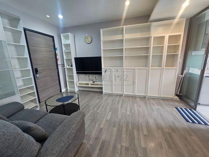รูป ✨ The Ultimate Sathorn Living | Luxury Condo for Rent Near BTS Surasak & Silom ✨ - รูปที่ 2/12