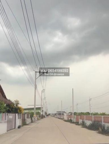 รูป ขายที่ดินจัดสรร ล้อมรั้วเรียบร้อย ที่ดินเลียบคลองทวีวัฒนา ไทรน้อย จ.นนทบุรี 💥ขาย 1.2ล้าน รวมค่าโอน 💥พร้อมจบ ต่อรองได้ - รูปที่ 6/7