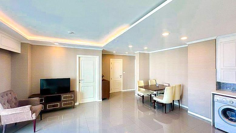 รูป The Orient Resort & Spa Condo for Sale 2Bedroom Pool View - รูปที่ 2/9