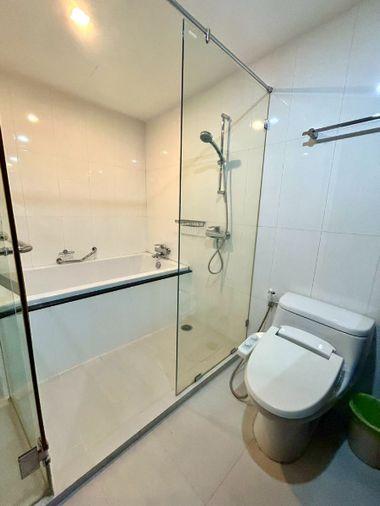 picture Condo for rent, Golden Coast Sriracha. Beautiful room, move in Ready - 12/19