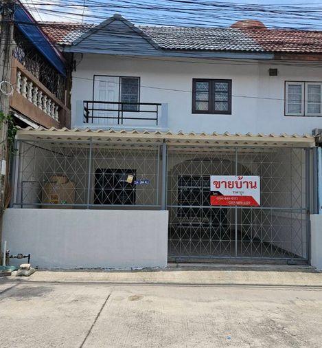 รูป Call : 087-589-1222 หมู่บ้านเพชรวิลล่า เมืองชลบุรี ขายทาวน์เฮ้าส์ 2 ชั้น 24 ตารางวา 4 ห้องนอน 2 ห้องน้ำ ใกล้โลตัสบ้านสวน - รูปที่ 2/12