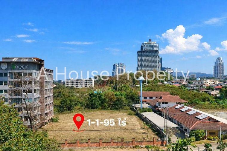 picture Prime land for sale in Sriracha, seaside location, convenient access, near Sukhumvit Road. - 2/6