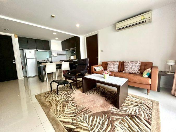 picture Condo for rent, Golden Coast Sriracha. Beautiful room, move in Ready - 2/19