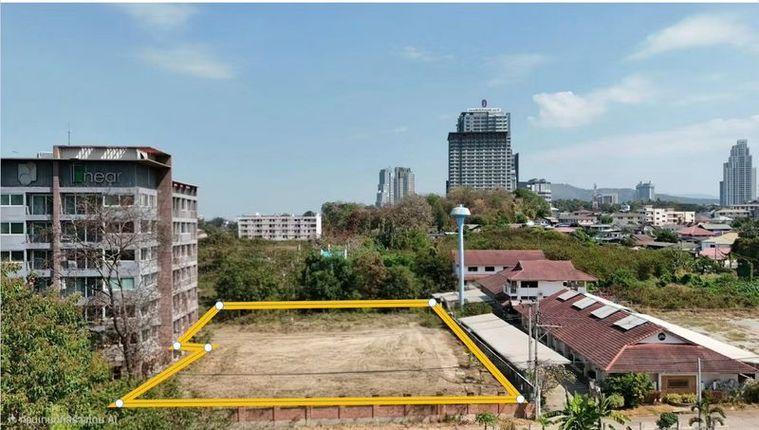 picture Prime land for sale in Sriracha, seaside location, convenient access, near Sukhumvit Road. - 1/6