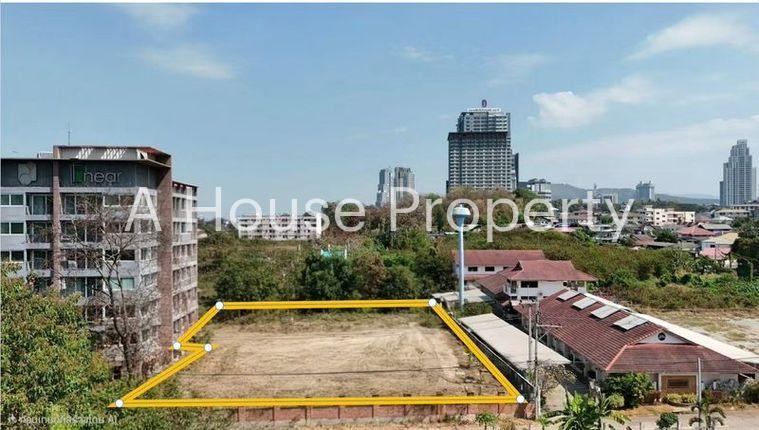 picture Prime land for sale in Sriracha, seaside location, convenient access, near Sukhumvit Road. - 1/6