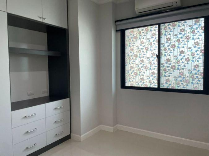 รูป  เช่า** บ้านแฝด 3 ชั้น  ศุภาลัย เอสเซ้นส์ ลาดพร้าว  107   / 55,000 - รูปที่ 4/11