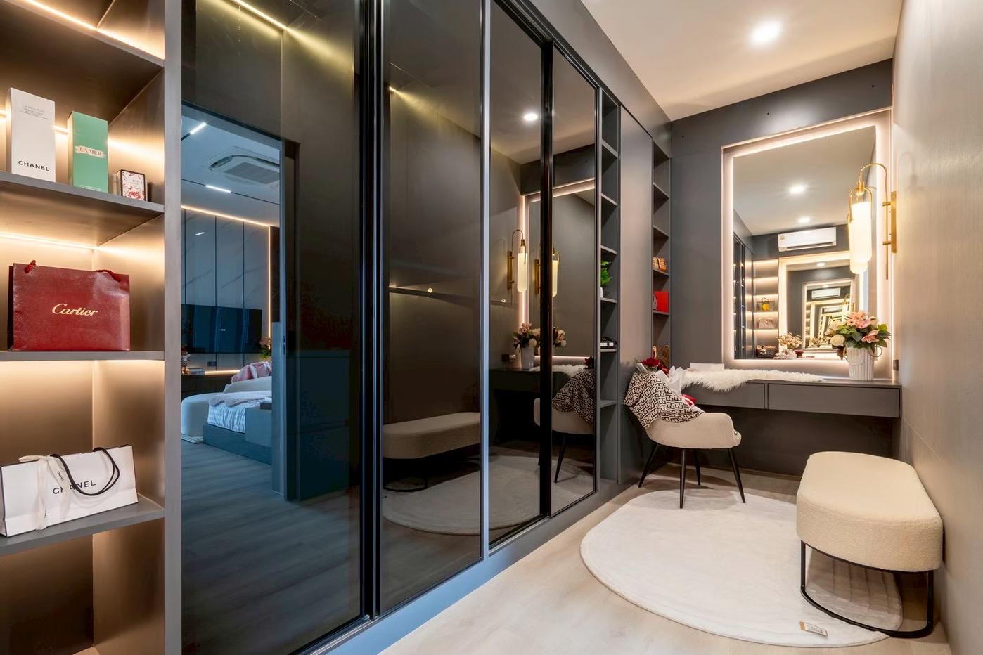 picture Luxury Pool Villa for Sale Mabprachan East Pattaya - 18/28