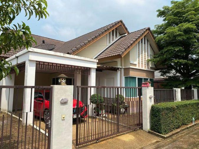 picture Detached houses in a pleasant atmosphere, Sensiri Home Sriracha, close to universities and workplaces. - 1/7