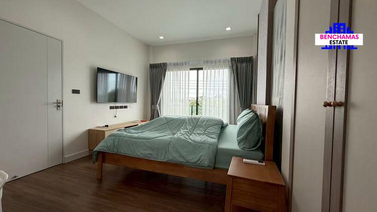 picture Venue ID Vibhavadi–Phaholyothin | Near Don Mueang Tollway - 8/20