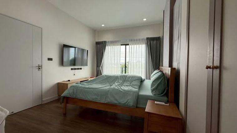 picture Venue ID Vibhavadi–Phaholyothin | Near Don Mueang Tollway - 11/20