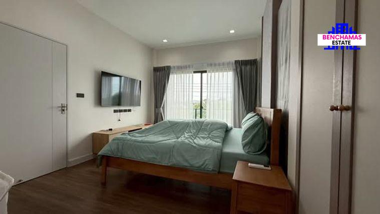 picture Venue ID Vibhavadi–Phaholyothin | Near Don Mueang Tollway - 11/20