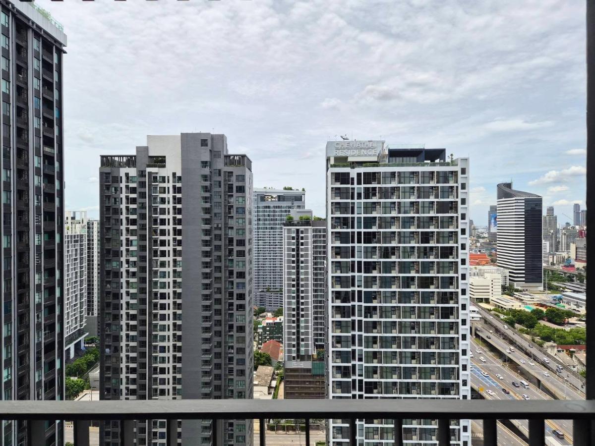 รูป 🚨 ให้เช่า Life Asoke Hype ชั้น 31 วิวสูง ห้องมุมส่วนตัว ฟรีเน็ต True Fiber ใกล้ MRT พระราม 9 🏙️✨ - รูปที่ 5/8