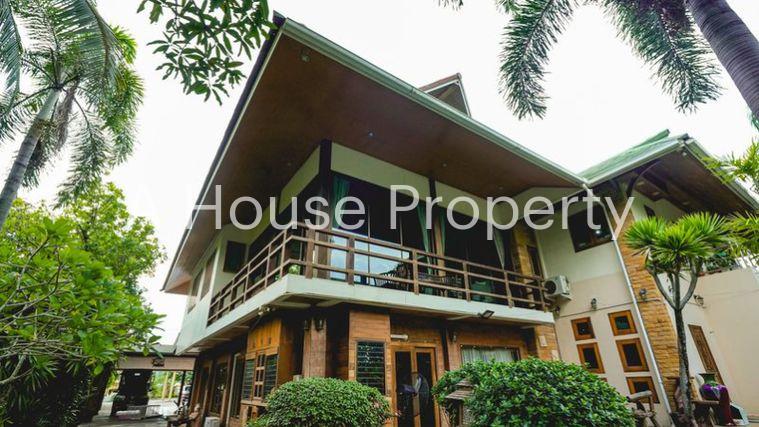 picture A luxury mansion on a large plot of land, located on the main Chak Kho-Nong Kham road in Sriracha. - 13/20