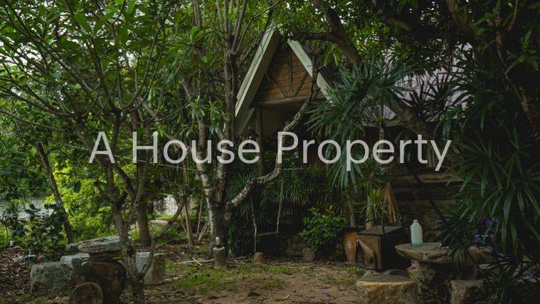picture A luxury mansion on a large plot of land, located on the main Chak Kho-Nong Kham road in Sriracha. - 15/20