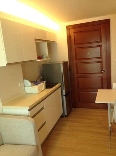 รูป (ว่าง1สิงหาคม69)ให้เช่าEmerald Residence Ratchada - 1นอน 30ตรม. ชั้น5 ตึกA - Line:@hac55 - รูปที่ 3/6