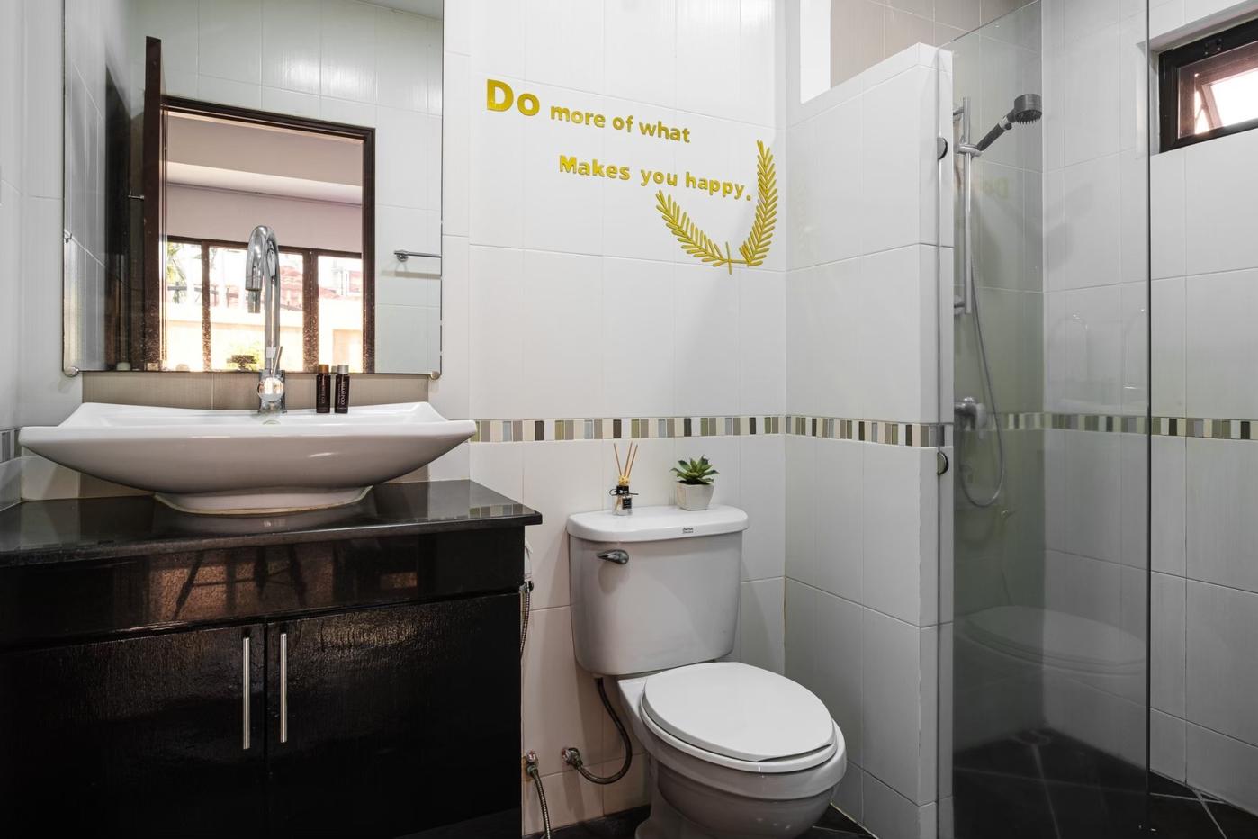 รูป Pet Friendly Italian Style Pool Villa for Rent North Pattaya - รูปที่ 12/13
