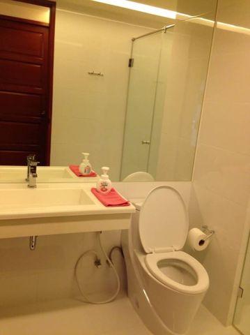 รูป (ว่าง1สิงหาคม69)ให้เช่าEmerald Residence Ratchada - 1นอน 30ตรม. ชั้น5 ตึกA - Line:@hac55 - รูปที่ 6/6