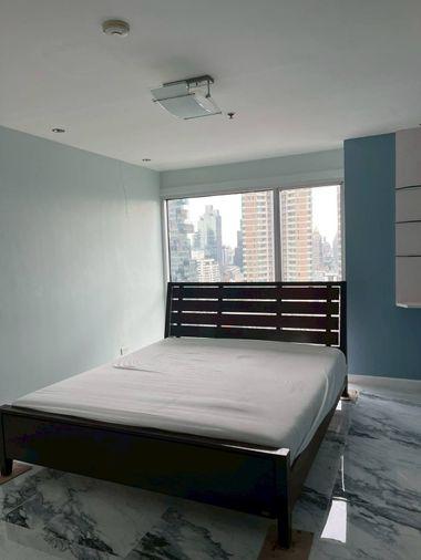 picture 🔥 Condo for Sale | Silom Suite | Only 100 meters from BTS Saint Louis - 1/7