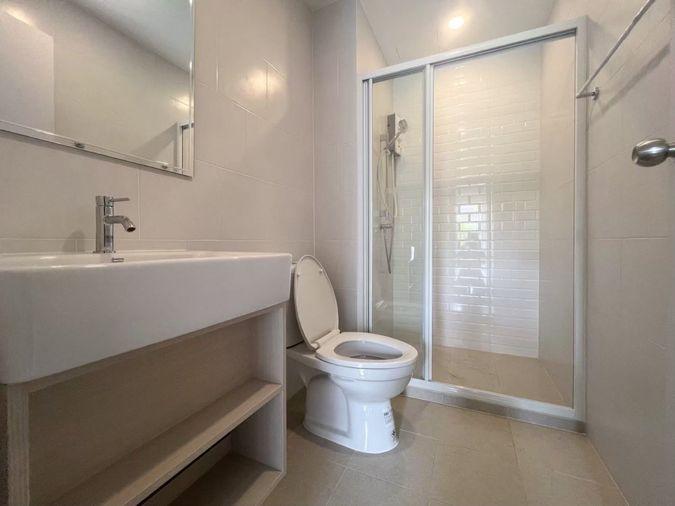 รูป 🏡 คนรักสัตว์ห้ามพลาด! คอนโด Pet Friendly  Chewathai Hallmark Ladprao–Chokchai 4 โทร 063-6165390 - รูปที่ 6/10