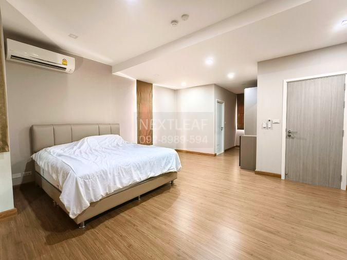 รูป ขาย ทาวน์โฮมหรู Patio พัฒนาการ 32 หน้าสระน้ำ 33.6ตร.ว. 8.3 ล้านบาท หลังริม 3.5 ชั้น 3ห้องนอน 3ห้องน้ำ เข้าออกได้หลายทาง - รูปที่ 10/24
