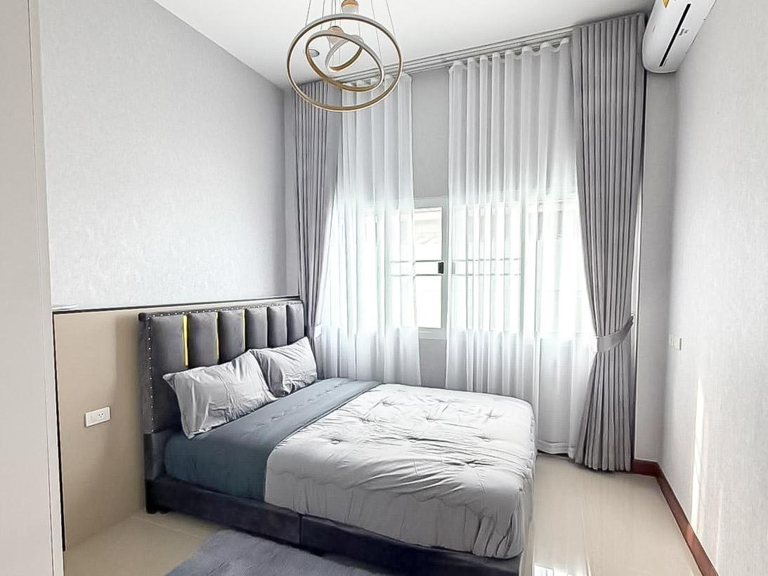 รูป House for Sale Nong Pla Lai East Pattaya 3Bedroom - รูปที่ 8/13