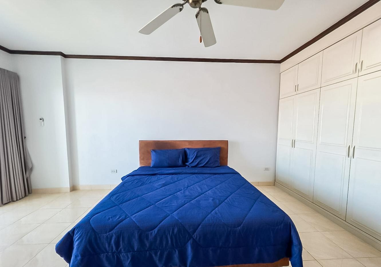 รูป View Talay 5D Jomtien Sea View Condo for Sale - รูปที่ 8/12