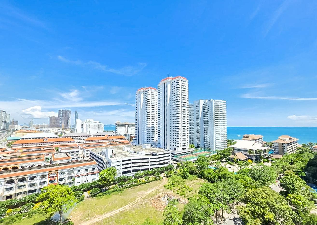 รูป View Talay 5D Jomtien Sea View Condo for Sale - รูปที่ 11/12