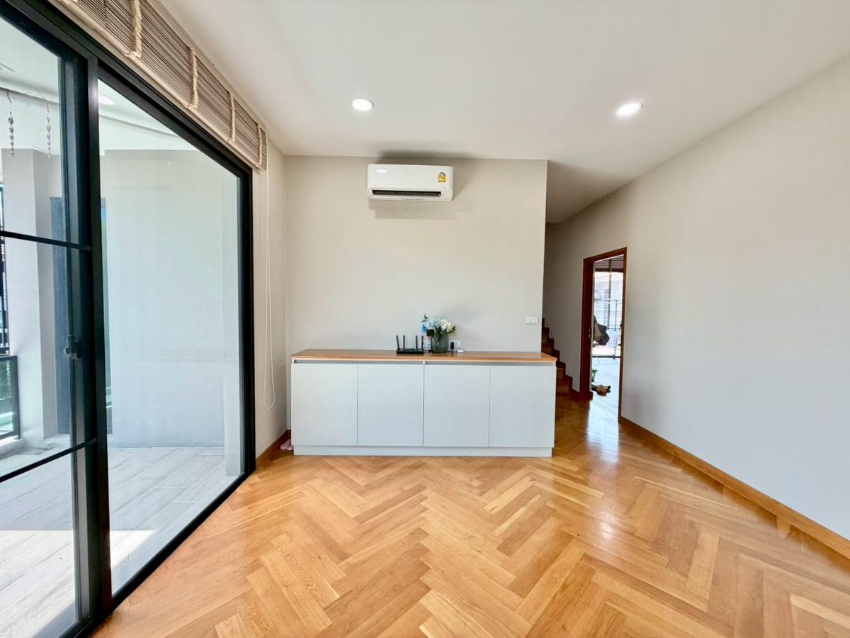 รูป Casalunar Mesto Home หลัง Central Chonburi บ้านแต่งครบ Fully Furnished พร้อมเข้าอยู่ บนสังคมส่วนตัวขั้นสุดเพียง 86 ยูนิต - รูปที่ 15/42