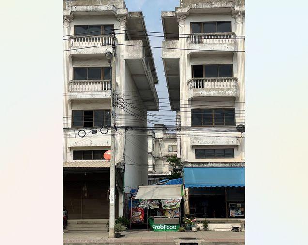 รูป Call : 095-645-6942 ขายอาคารพาณิชย์ 3.5 ชั้น แปลงมุม (มี 2 คูหา แยกขายได้) พระราม 2 ซอย 69 แสมดำ บางขุนเทียน โลตัสพระรามสอง อยู่หน้าปากซอย - รูปที่ 1/12