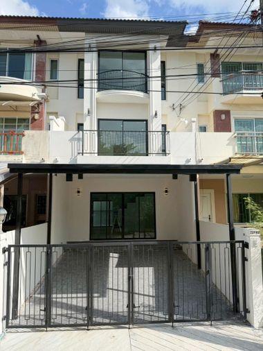 picture ⭐✨RH-048 Townhome for Sale at Supalai Park Ville 2 (Phaholyothin 48) ✨⭐ - 1/8