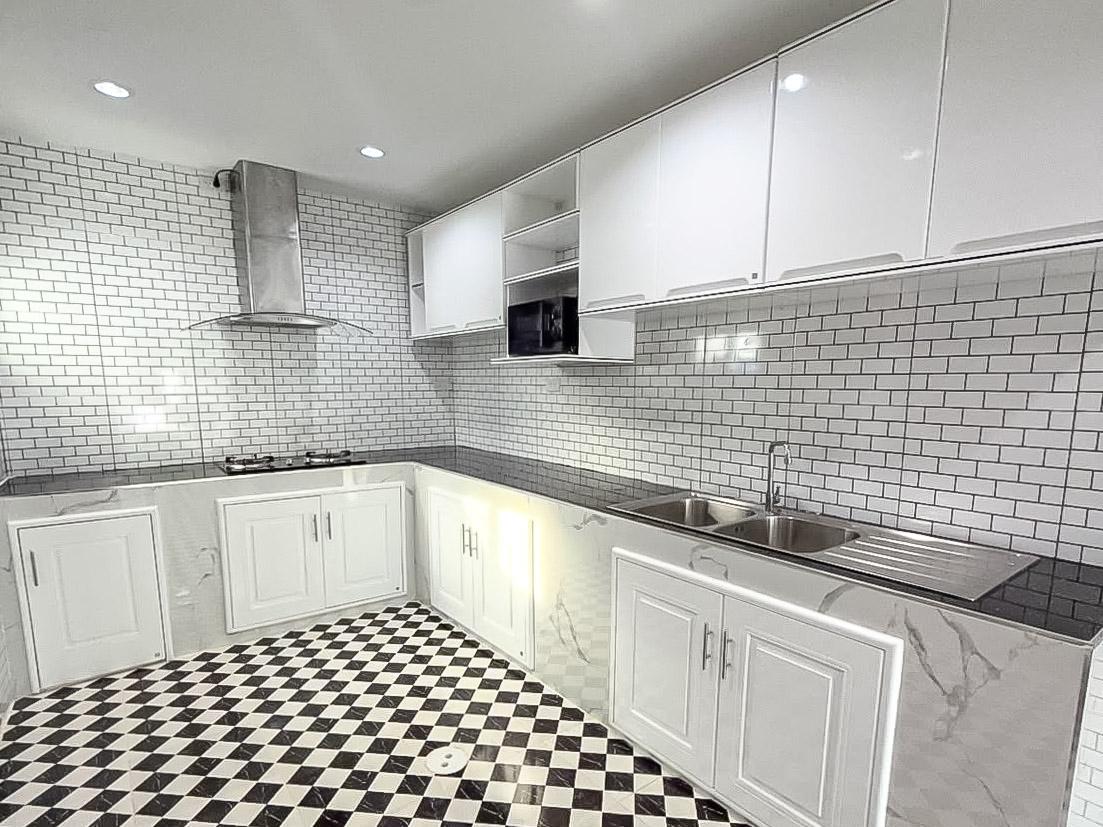 รูป House for Sale Nong Pla Lai East Pattaya 3Bedroom - รูปที่ 7/13