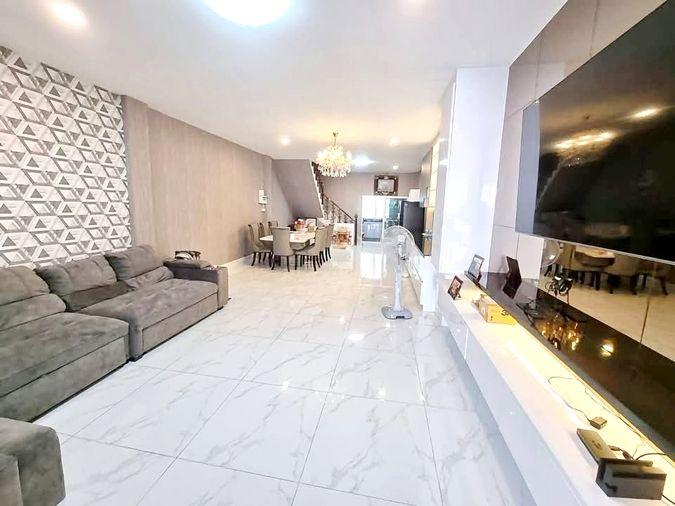 picture HK0197 Townhouse for rent 4 bedrooms Huai khwang - 2/6