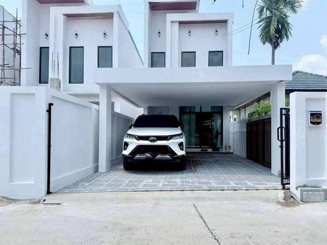 รูป ขายบ้านเดี่ยวสร้างใหม่ พร้อมอยู่ ซอยสยามคันทรีคลับ พัทยา ชลบุรี  - รูปที่ 1/18