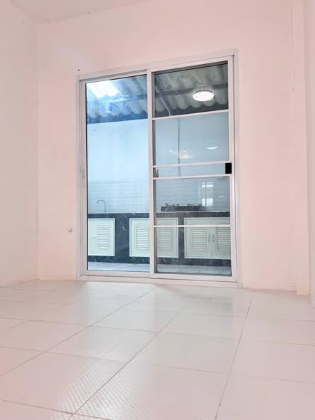 picture 🔥2-Storey Townhouse for Sale at DD House Village | Move-in Ready with Remote Control Gate - 8/10