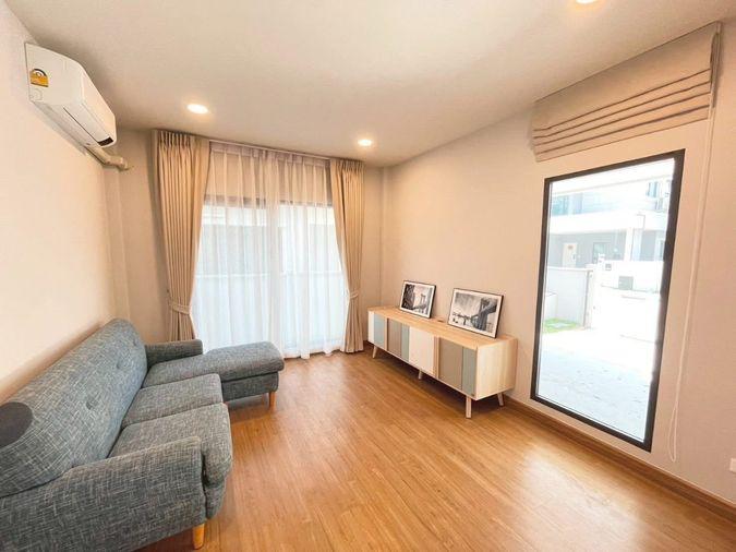 picture ME2500314 House For Rent Centro Bangna - 8/11