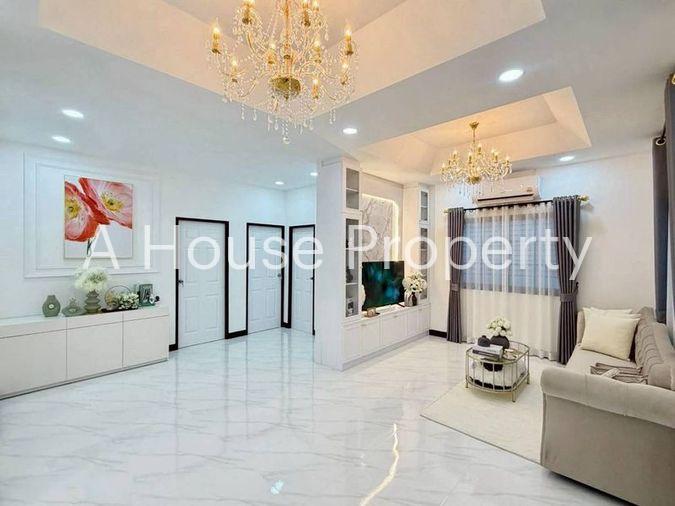 picture Single house for sale in Ekmongkol Village project, Pattaya, Bang Lamung, Chonburi. - 4/17