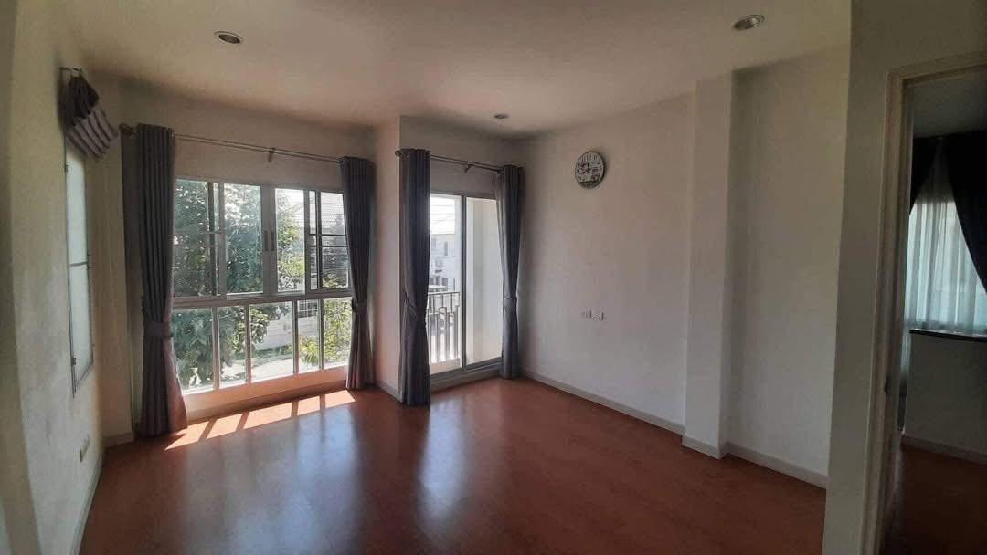 picture 🏡 2-Storey Detached House for Sale – Villa Nova Thepharak | Bang Phli–Tamru Road - 2/8