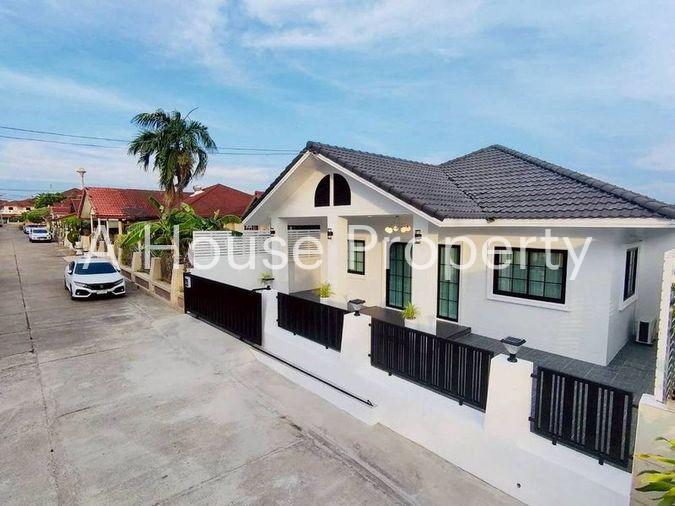 picture Single house for sale in Ekmongkol Village project, Pattaya, Bang Lamung, Chonburi. - 2/17