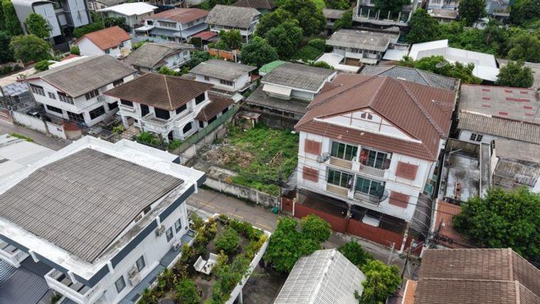 รูป ที่ดินแปลงสวย ปรีดีพนมยงค์15แยก3 สร้างบ้านก็สวย สร้างอพาร์ทเมนท์ก็ได้กำไร - รูปที่ 5/19